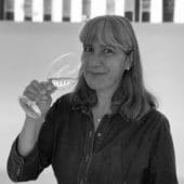 HÉLÈNE RYALL